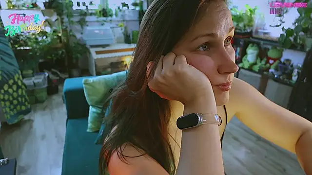 Dead Butterfly online show from 24, 4, 2026