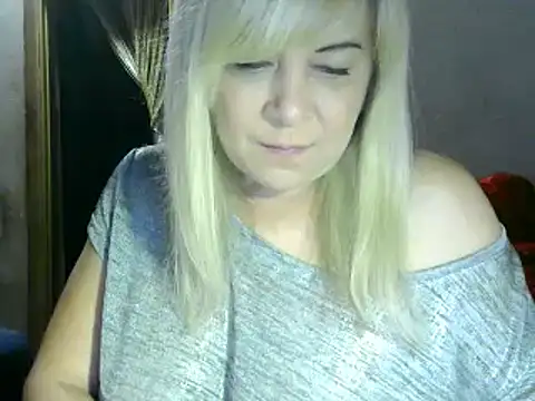 Snapshot of AgoniA7 chatting on 12, 3, 2025 AgoniA7 online show from 12, 3, 2025