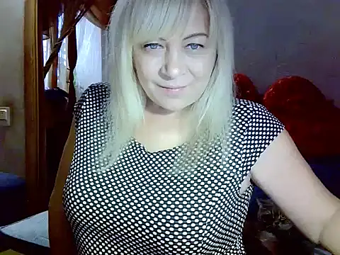 Snapshot of AgoniA7 chatting on 16, 11, 2025 AgoniA7 online show from 16, 11, 2025