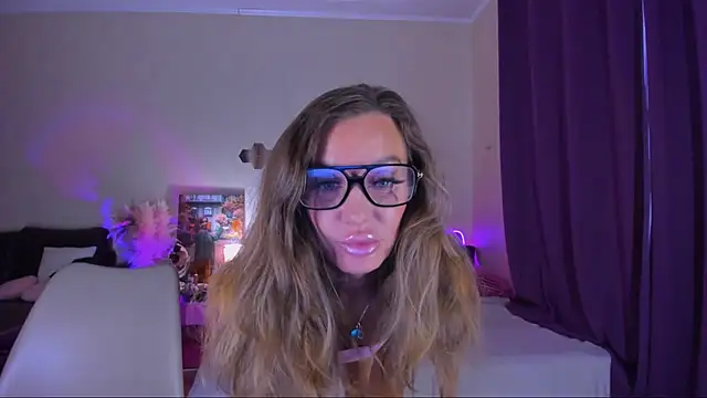 EmmaAbramson online show from 21, 7, 2026