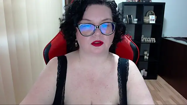 MissTroublle online show from 7, 3, 2025