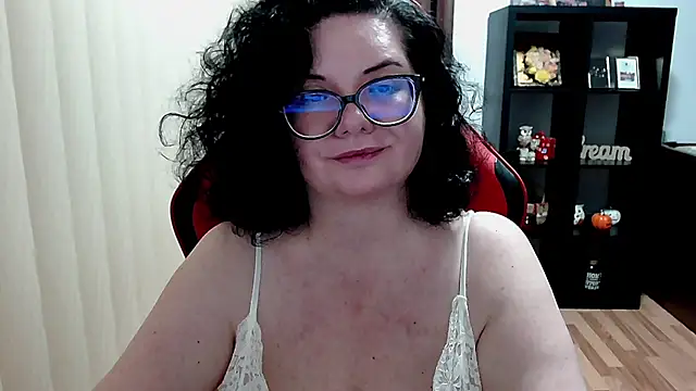 MissTroublle online show from 20, 2, 2026