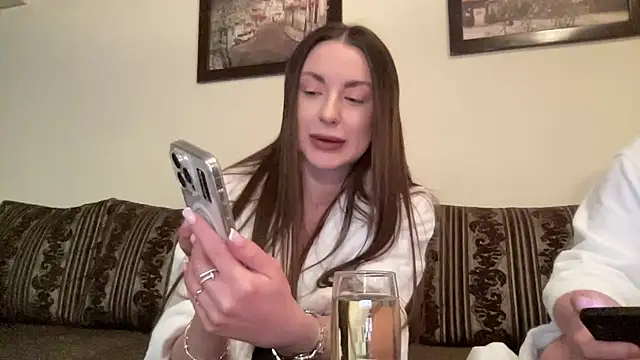 Blondeqlove online show from 31, 12, 2024