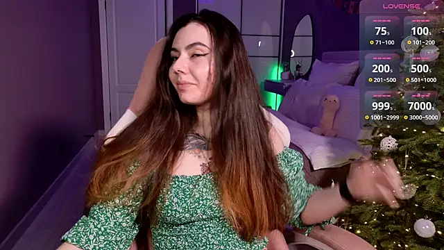 Foxohlove online show from 9, 1, 2025