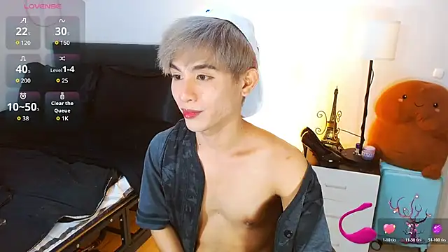 Snapshot of WildestTwink chatting on 5, 5, 2026 WildestTwink online show from 5, 5, 2026