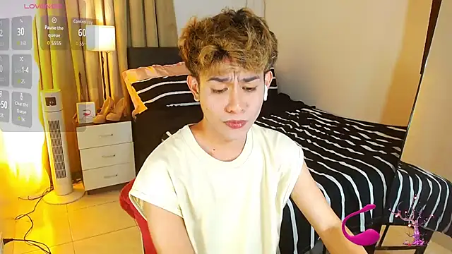 Snapshot of WildestTwink chatting on 28, 7, 2026 WildestTwink online show from 28, 7, 2026