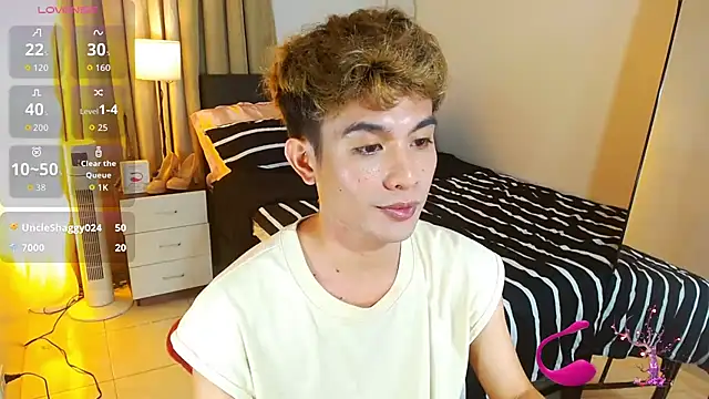 Snapshot of WildestTwink chatting on 28, 7, 2026 WildestTwink online show from 28, 7, 2026