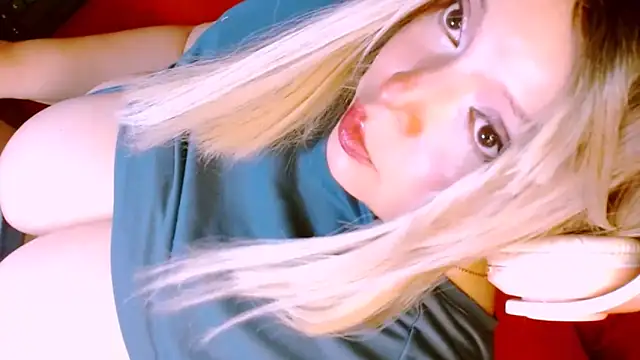 Honey Lucy1 online show from 20, 4, 2026