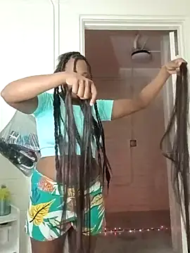 Snapshot of Xochillovemoney2 chatting on 29, 10, 2025 Xochillovemoney2 online show from 29, 10, 2025