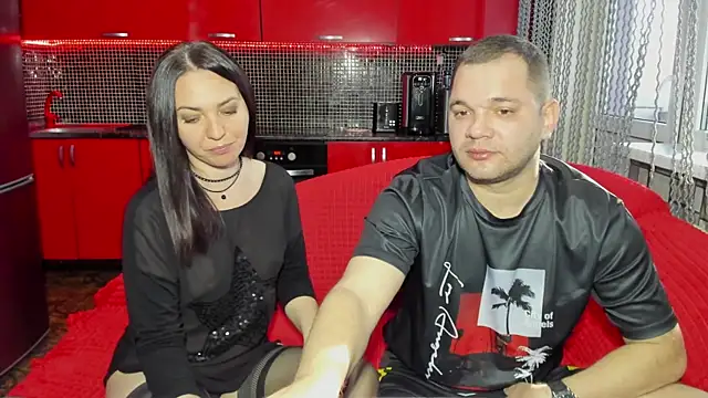 Snapshot of sladkayapara2019 chatting on 23, 2, 2025 sladkayapara2019 online show from 23, 2, 2025