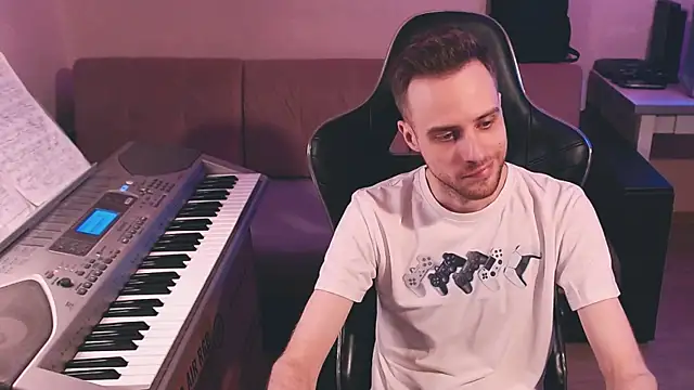 Snapshot of Sweetparker chatting on 11, 10, 2025 Sweetparker online show from 11, 10, 2025