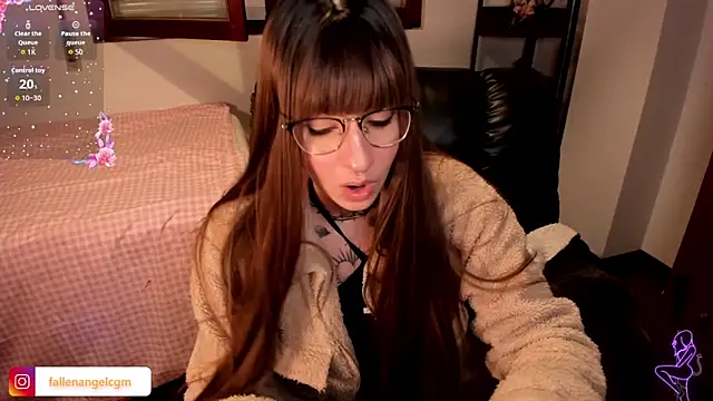 Snapshot of Fallengangel chatting on 15, 3, 2026 Fallengangel online show from 15, 3, 2026