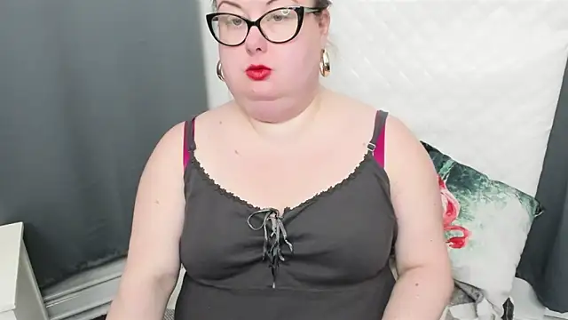 dirtyBonnie online show from 5, 1, 2025