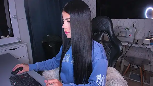 Lisegg  online show from 30, 1, 2025