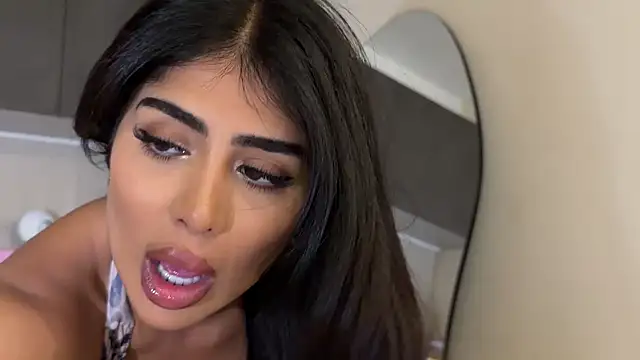 Snapshot of ArabicBarbie chatting on 25, 10, 2025 ArabicBarbie online show from 25, 10, 2025