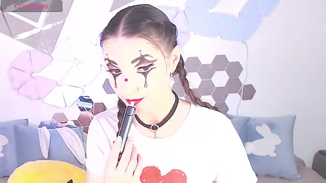 LexiKiss online show from 11, 12, 2024