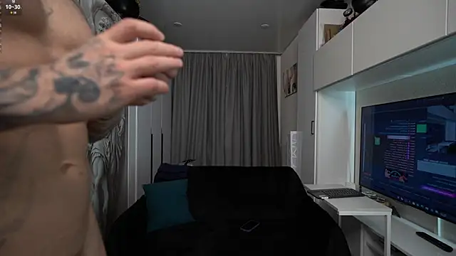 NickHOWLEN online show from 16, 4, 2026