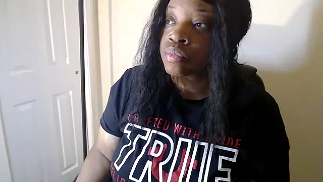 Sexymona1218 online show from 27, 2, 2026