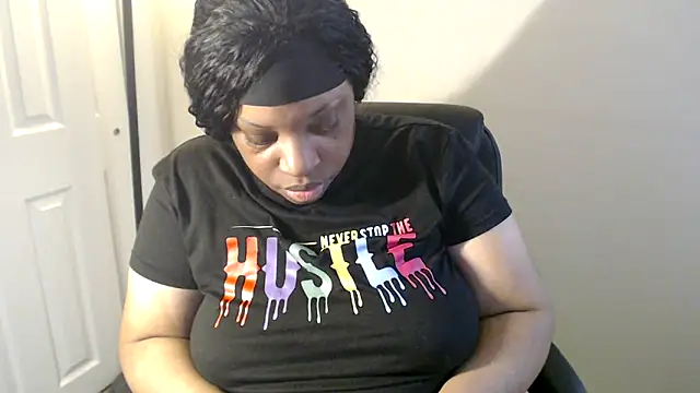 Sexymona1218 online show from 25, 4, 2026