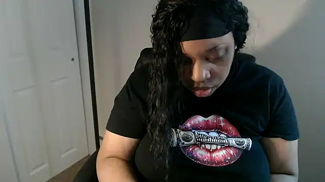 Sexymona1218 online show from 27, 4, 2026