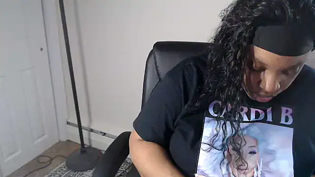 Sexymona1218 online show from 5, 6, 2026