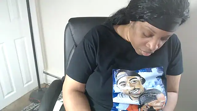 Sexymona1218 online show from 8, 7, 2026