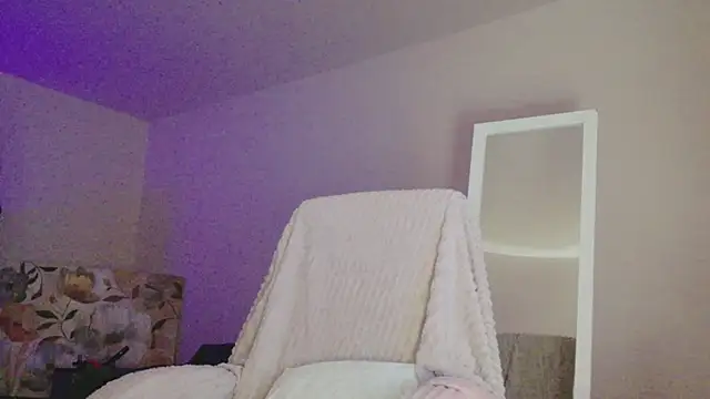 Snapshot of lara_heaven chatting on 9, 5, 2026 lara heaven online show from 9, 5, 2026