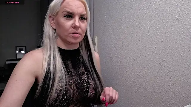 MIA-XXX online show from 2, 2, 2026