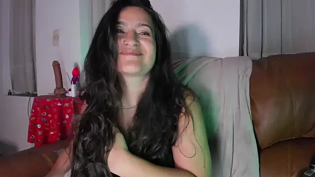 Snapshot of DeesseLuxure chatting on 22, 11, 2025 DeesseLuxure online show from 22, 11, 2025