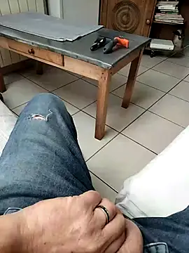 Snapshot of Corref chatting on 5, 3, 2026 Corref online show from 5, 3, 2026