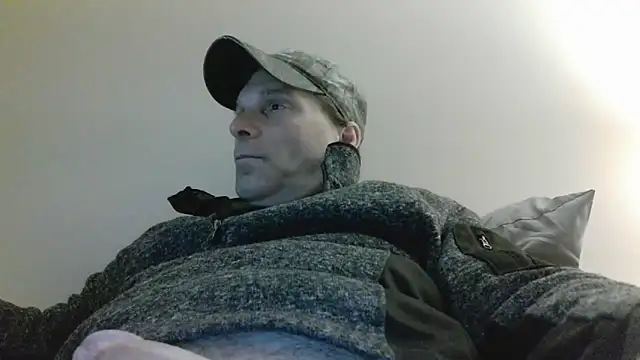 cumhere71 online show from 17, 6, 2026