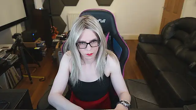 Snapshot of KelseyCobalt chatting on 10, 2, 2025 KelseyCobalt online show from 10, 2, 2025