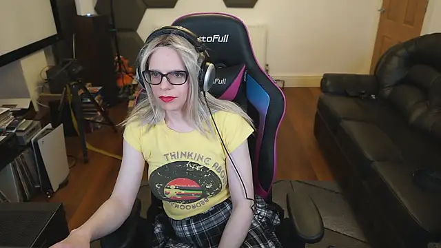 Snapshot of KelseyCobalt chatting on 24, 2, 2025 KelseyCobalt online show from 24, 2, 2025