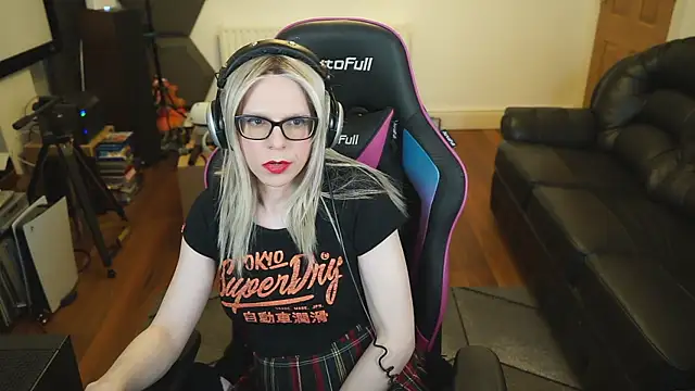 Snapshot of KelseyCobalt chatting on 25, 2, 2025 KelseyCobalt online show from 25, 2, 2025