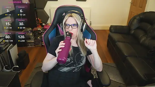 Snapshot of KelseyCobalt chatting on 18, 3, 2025 KelseyCobalt online show from 18, 3, 2025