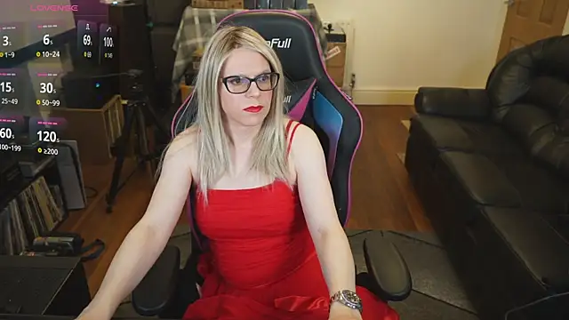 Snapshot of KelseyCobalt chatting on 8, 10, 2025 KelseyCobalt online show from 8, 10, 2025