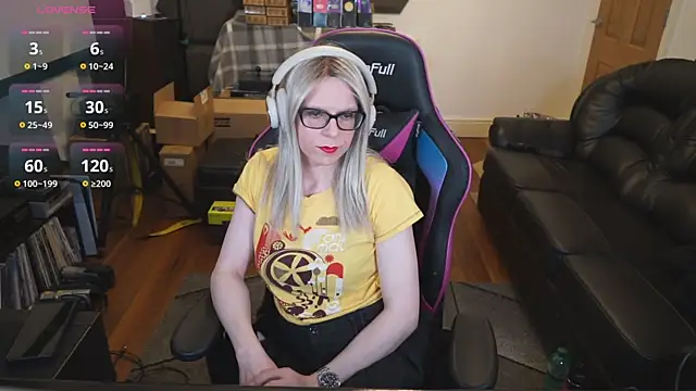 Snapshot of KelseyCobalt chatting on 25, 11, 2025 KelseyCobalt online show from 25, 11, 2025