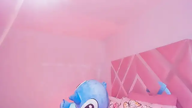 Snapshot of dulce_doll1 chatting on 8, 3, 2025 dulce doll1 online show from 8, 3, 2025