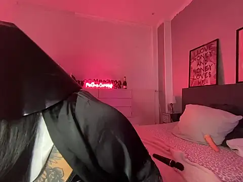 Snapshot of _MelinaCurves_ chatting on 6, 2, 2025 MelinaCurves online show from 6, 2, 2025