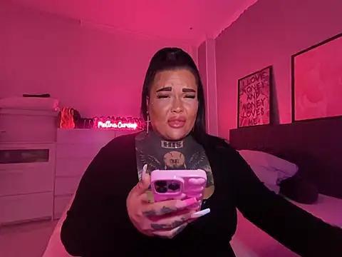 Snapshot of _MelinaCurves_ chatting on 10, 2, 2025 MelinaCurves online show from 10, 2, 2025