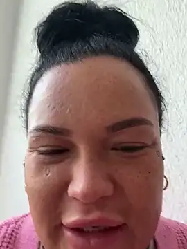 Snapshot of _MelinaCurves_ chatting on 20, 2, 2025 MelinaCurves online show from 20, 2, 2025