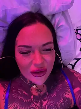 Snapshot of _MelinaCurves_ chatting on 30, 9, 2025 MelinaCurves online show from 30, 9, 2025