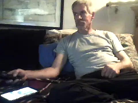 Snapshot of Biknight chatting on 10, 2, 2025 Biknight online show from 10, 2, 2025