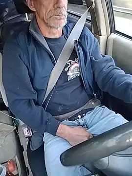 Snapshot of Biknight chatting on 10, 11, 2025 Biknight online show from 10, 11, 2025