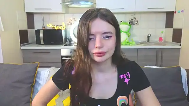 Naughty Alice online show from 5, 2, 2025