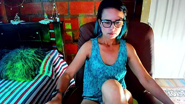 BrianaGarner online show from 25, 3, 2026