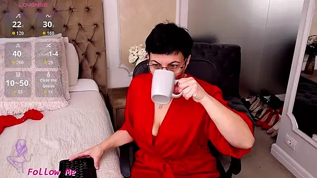 BustyPenellope online show from 14, 2, 2026