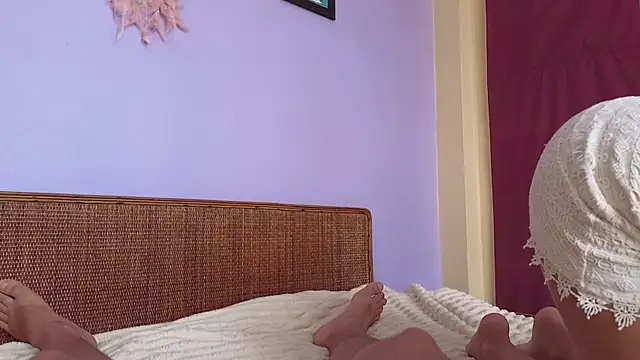 crazy gerls online show from 12, 6, 2026