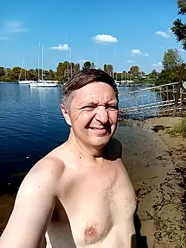 Snapshot of Pokaz2020 chatting on 10, 9, 2025 Pokaz2020 online show from 10, 9, 2025