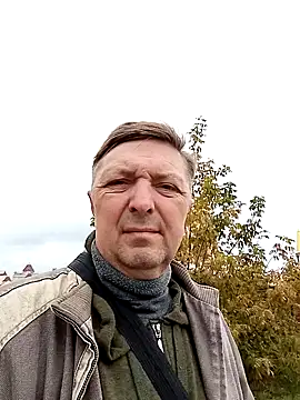 Snapshot of Pokaz2020 chatting on 7, 10, 2025 Pokaz2020 online show from 7, 10, 2025